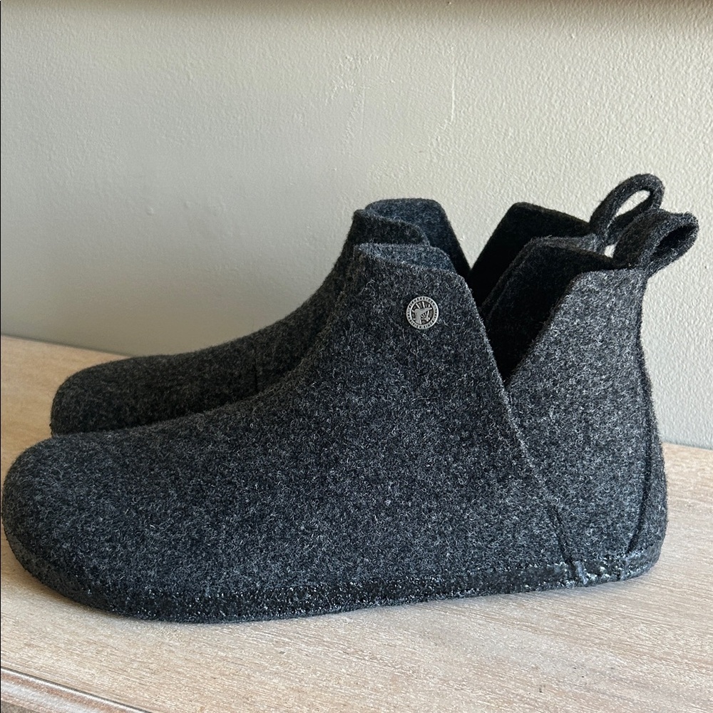 Premium Wool-Felt Birkenstock Ankle Boots—Size 45 Timeless Comfort Minimalist​